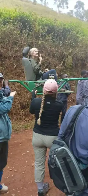 Local teams supporting an accessible trek